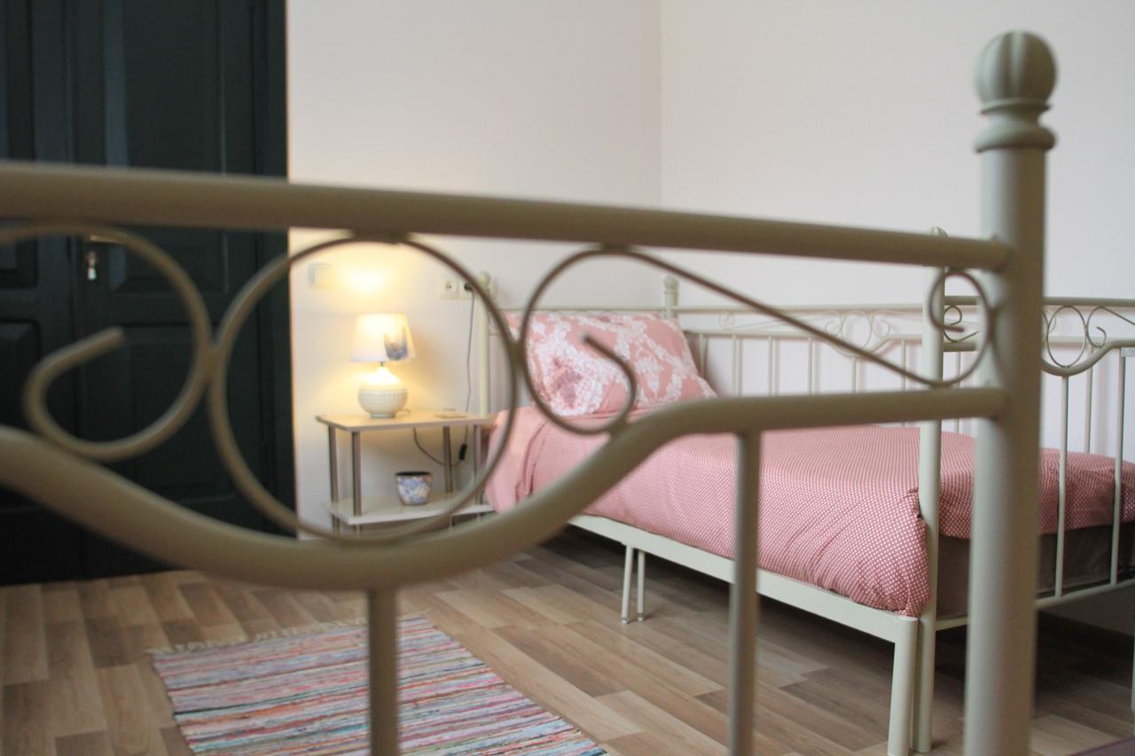 Home 12 Tbilisi Luaran gambar