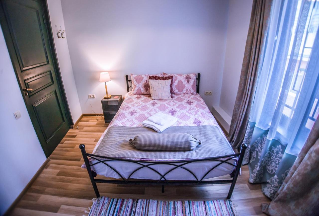 Home 12 Tbilisi Luaran gambar
